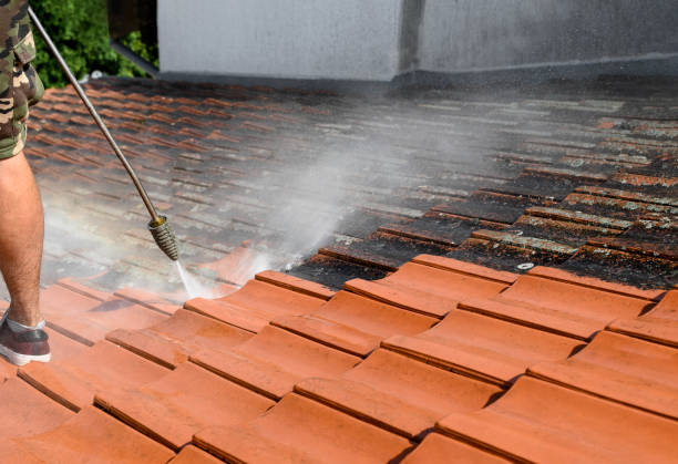 Best Deck Pressure Washing  in Lake Forest, CA